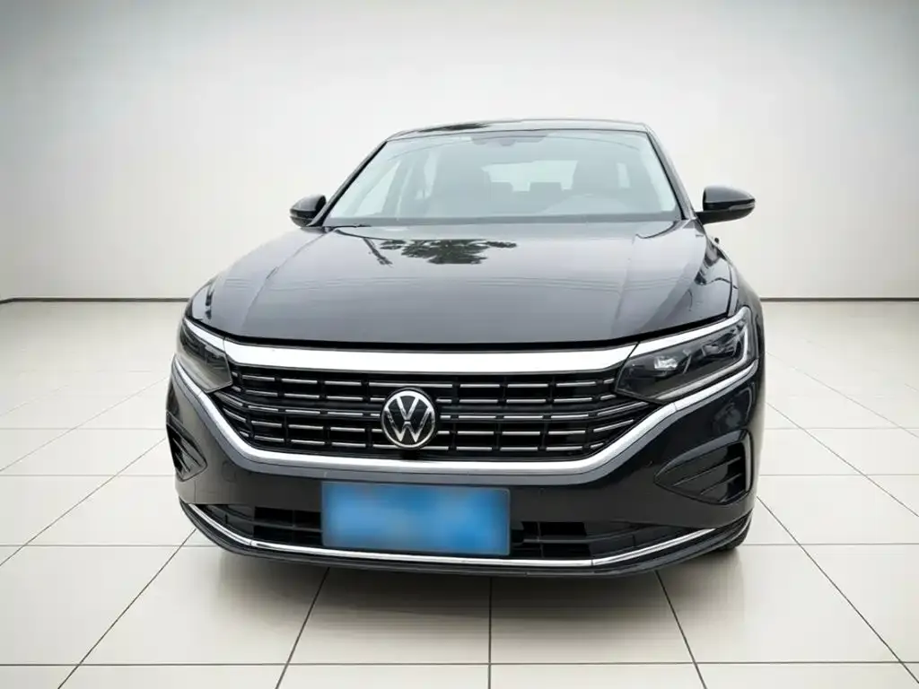 Volkswagen Passat — фото 2