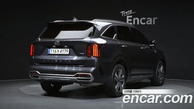 Kia Sorento — фото 3