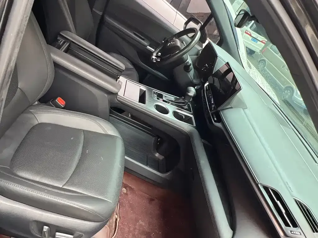 Toyota Sienna — фото 2