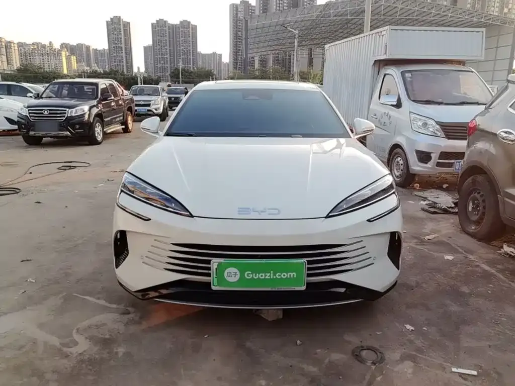 BYD Seal 07 DM-i — фото 9