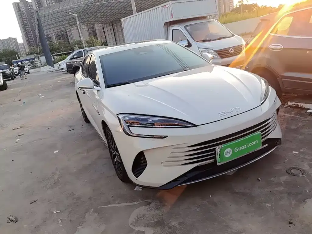 BYD Seal 07 DM-i — фото 10