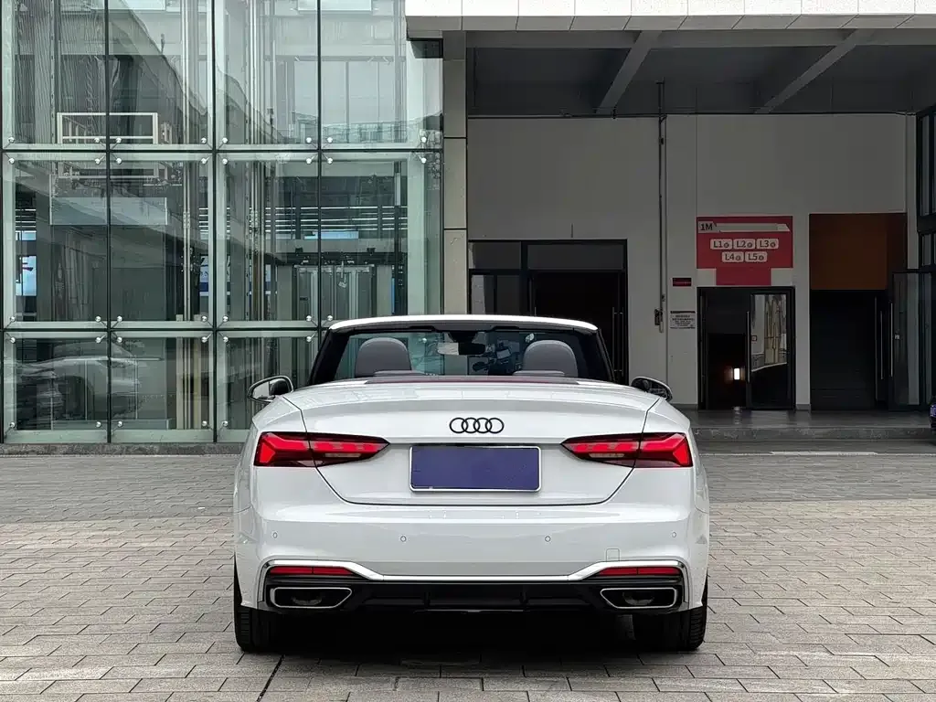 Audi A5 (Import) — фото 2