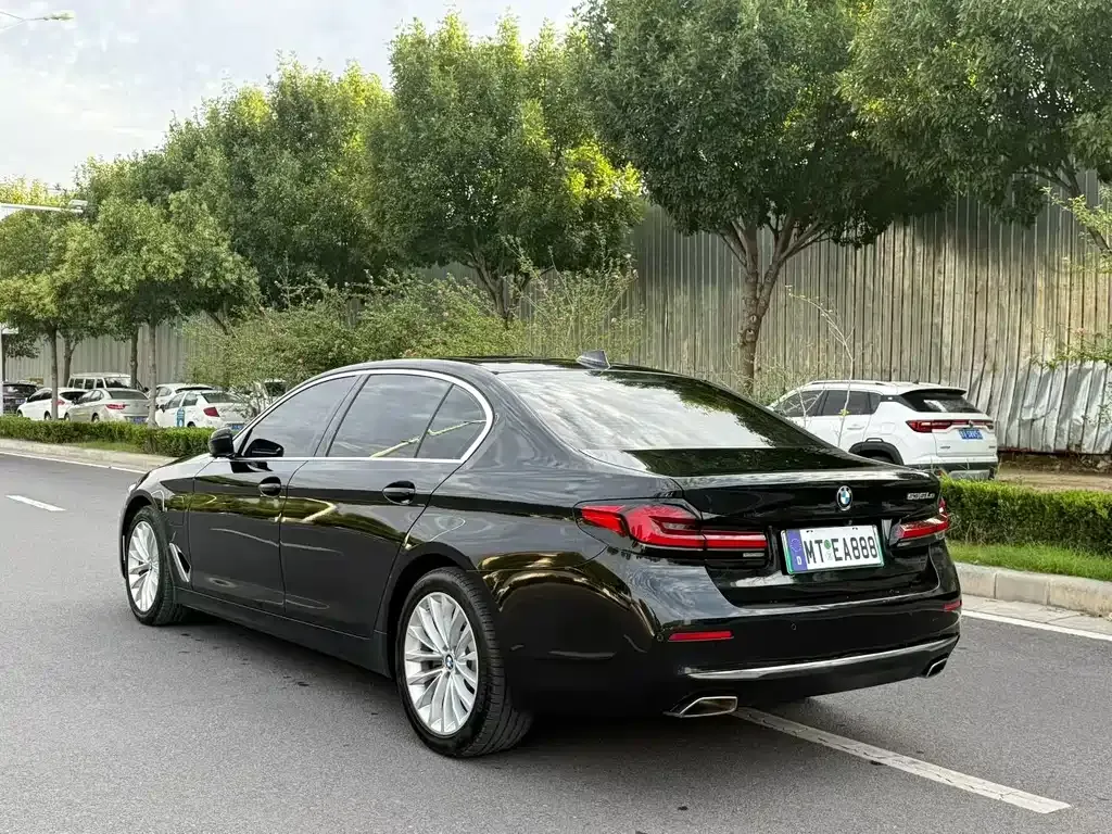 BMW 5 Series New Energy — фото 6