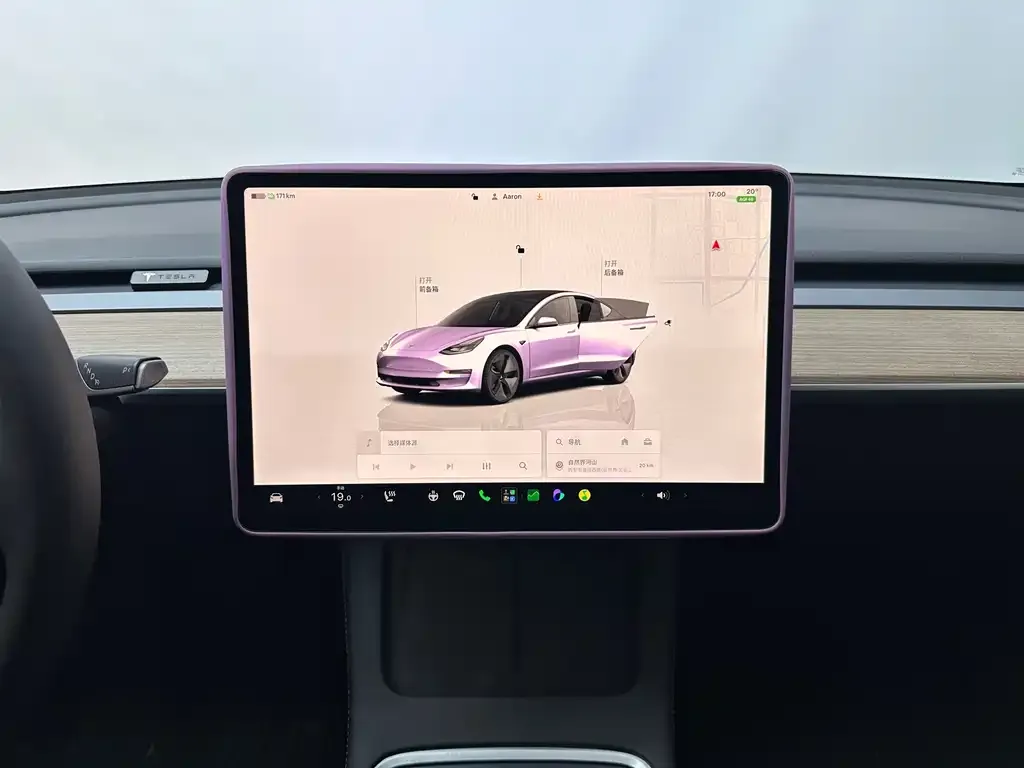 Tesla Model 3 — фото 2
