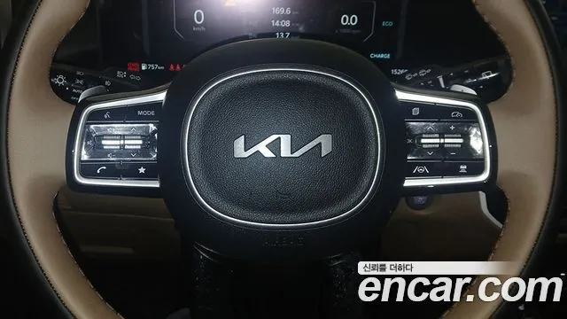 Kia Sorento — фото 4