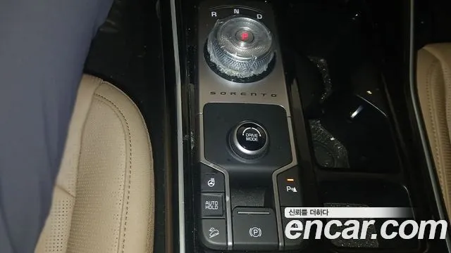 Kia Sorento — фото 6
