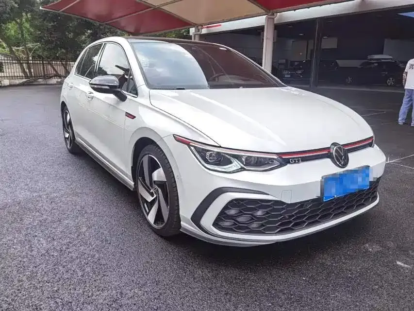 Volkswagen Golf GTI — фото 4