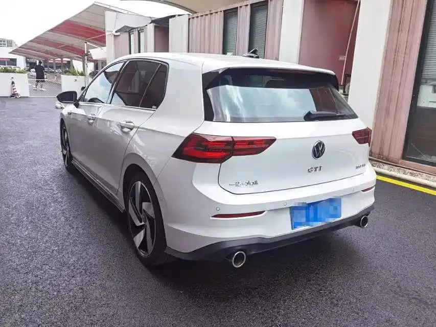 Volkswagen Golf GTI — фото 5