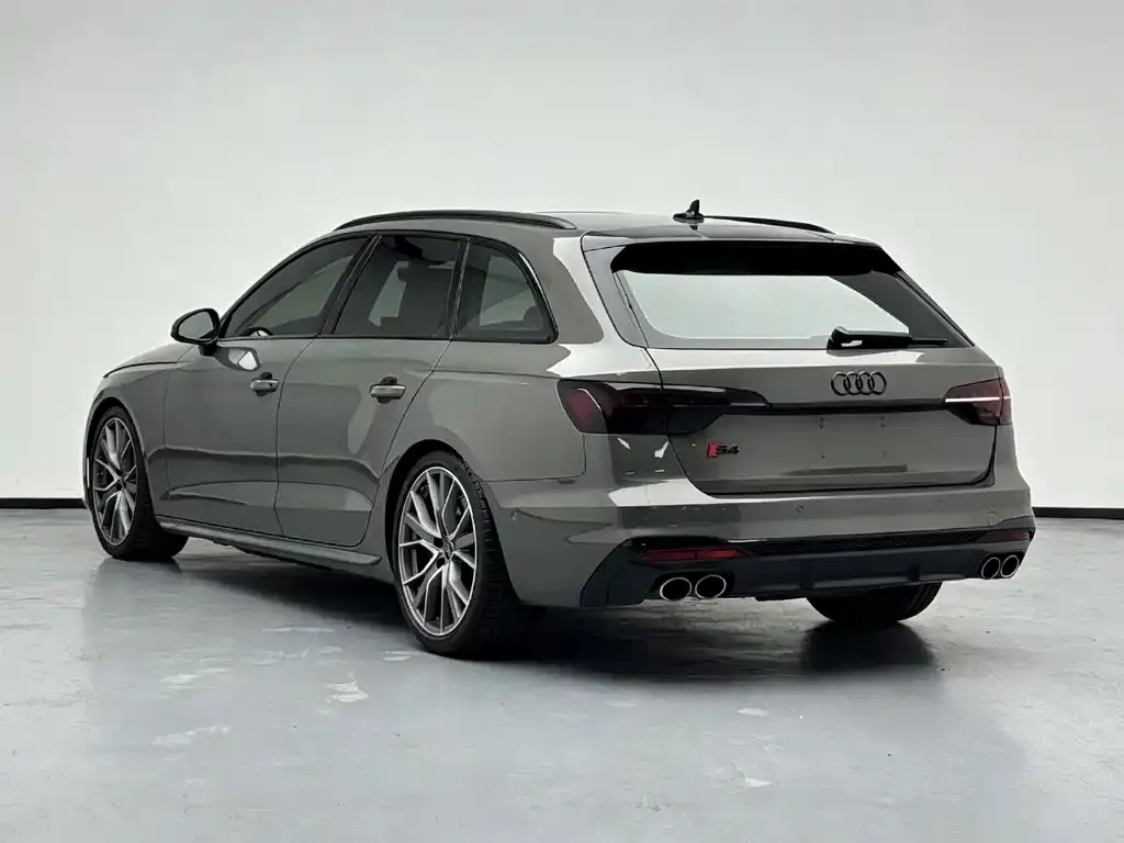 Audi S4 — фото 10