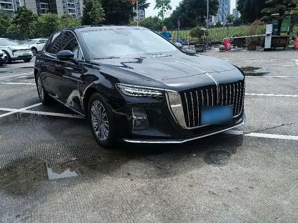 Hongqi H5 — фото 10