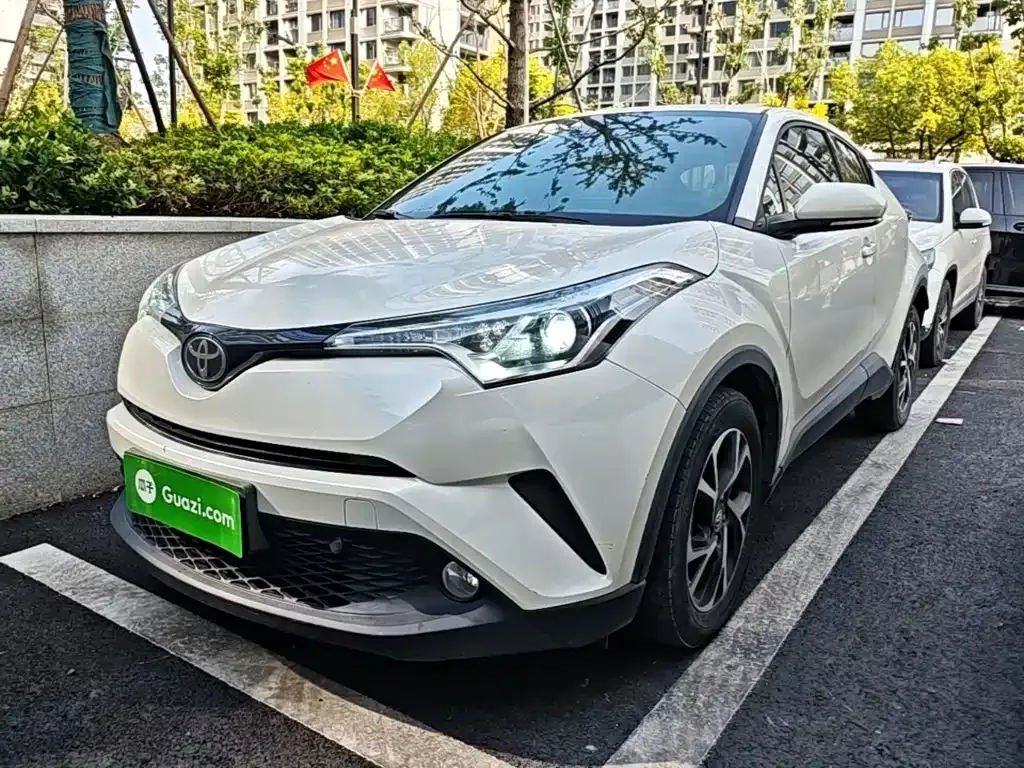Toyota C-HR — фото 6