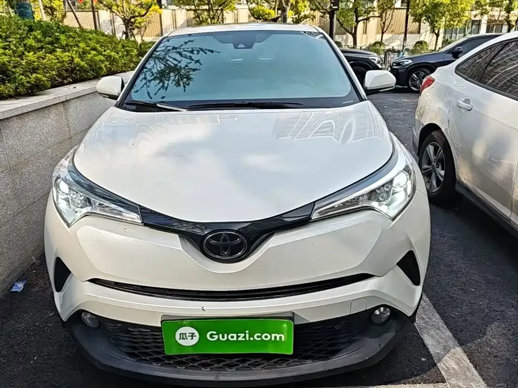 Toyota C-HR — фото 5