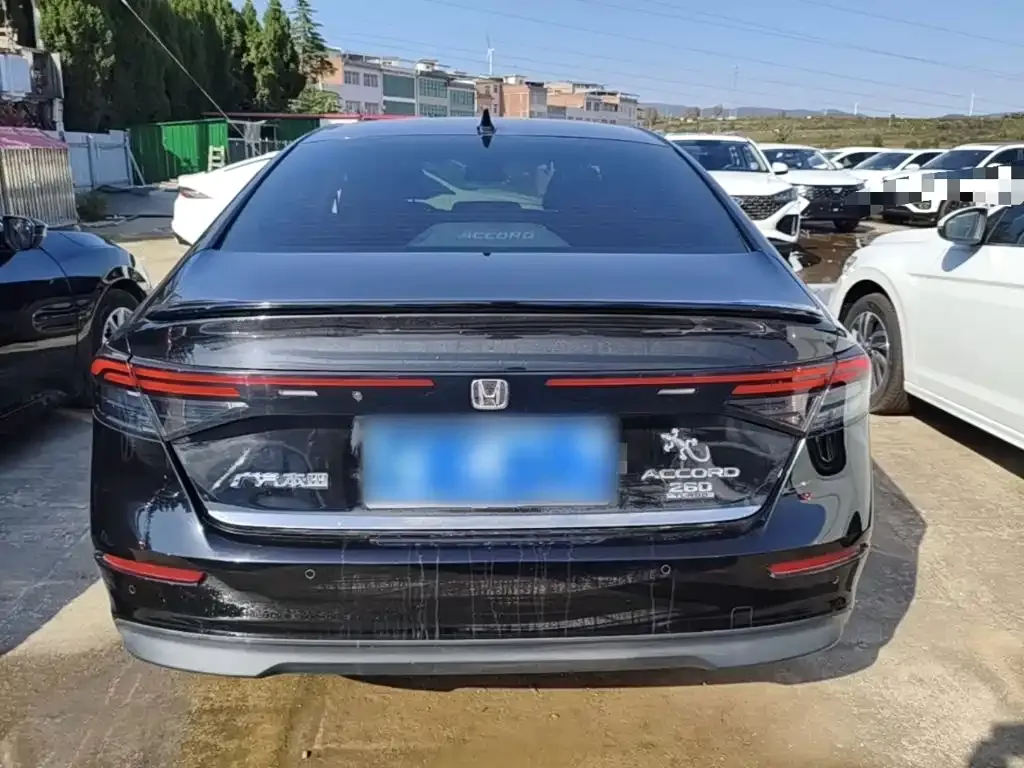 Honda Accord — фото 7