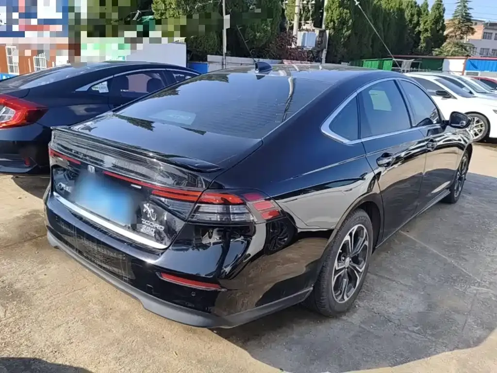 Honda Accord — фото 3
