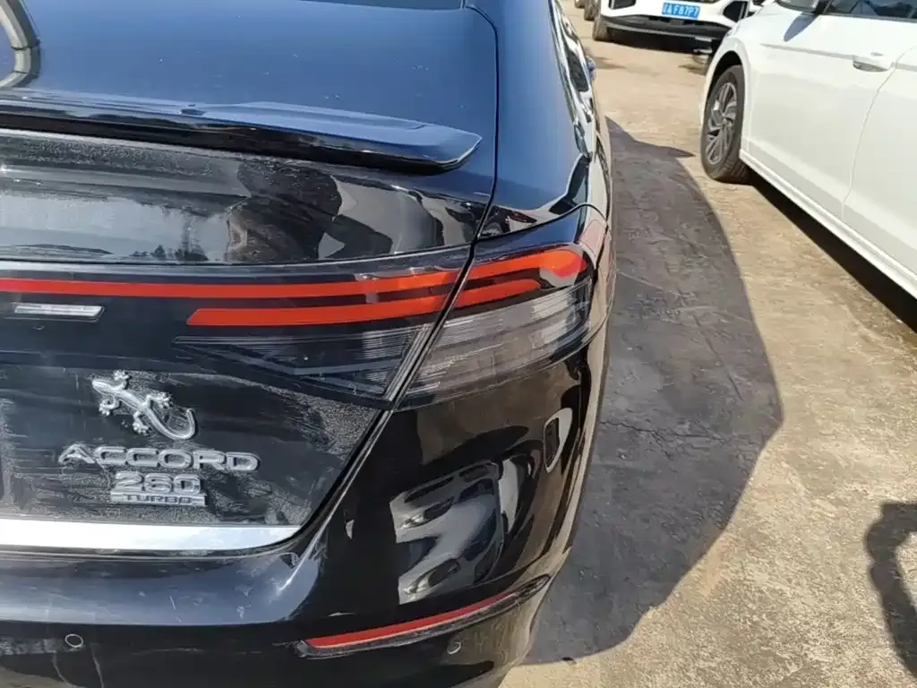 Honda Accord — фото 2
