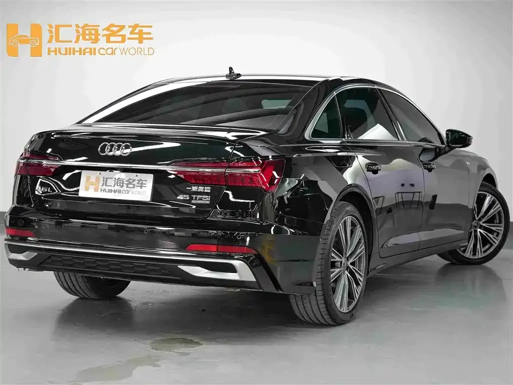 Audi A6L — фото 9