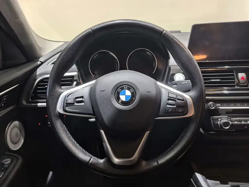 BMW 1 Series — фото 10