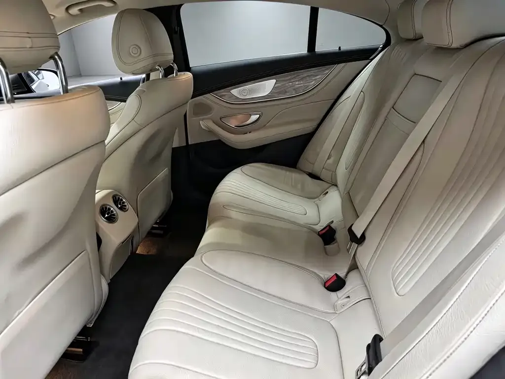 Mercedes-Benz CLS — фото 9