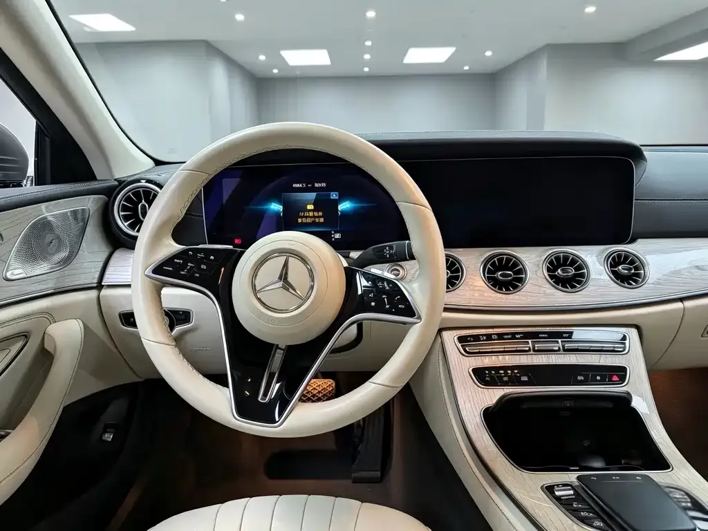 Mercedes-Benz CLS — фото 4