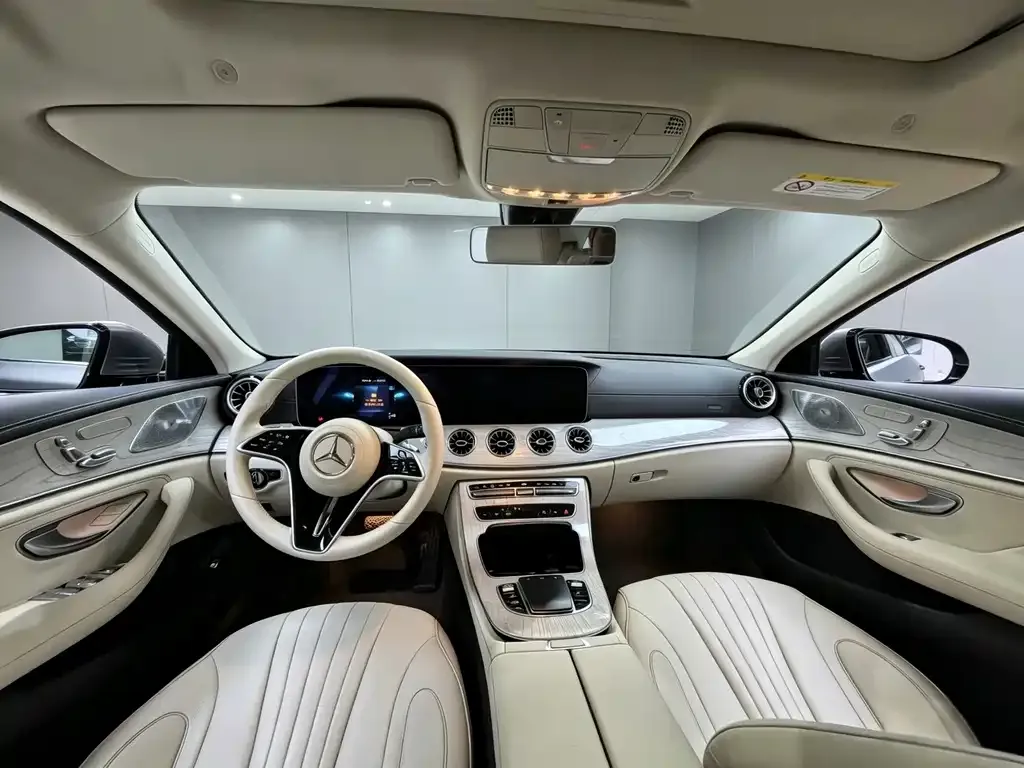 Mercedes-Benz CLS — фото 10