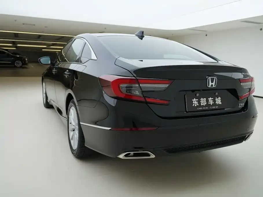 Honda Accord — фото 5