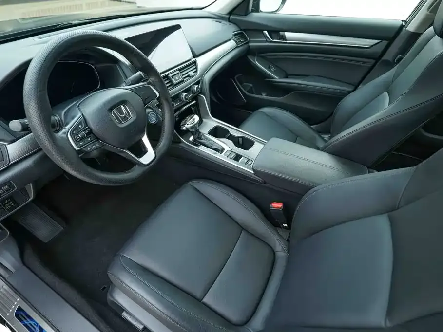 Honda Accord — фото 6