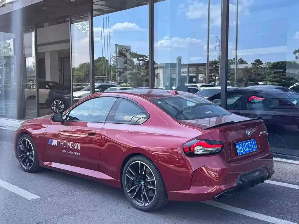 BMW M240i — фото 6