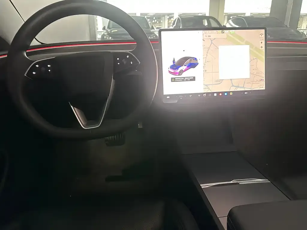 Tesla Model 3 — фото 2