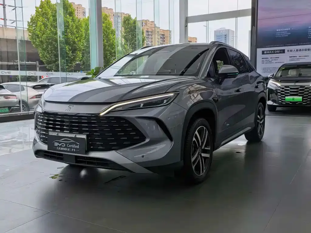 BYD L DM-i — фото 1