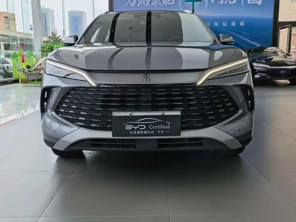 BYD L DM-i — фото 10