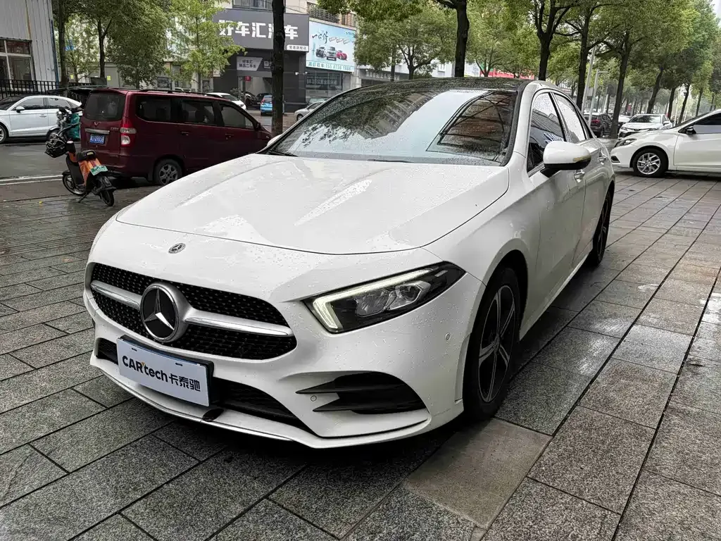 Mercedes-Benz A-Class — фото 1