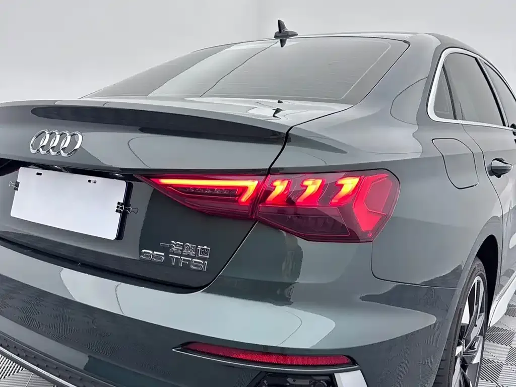 Audi A3 — фото 2