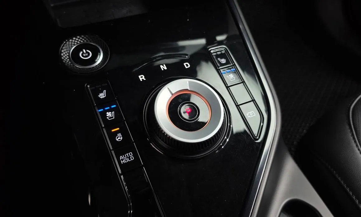 Kia Niro — фото 8