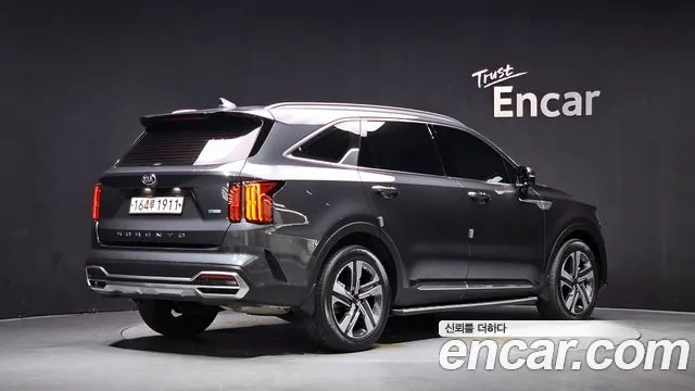 Kia Sorento — фото 6