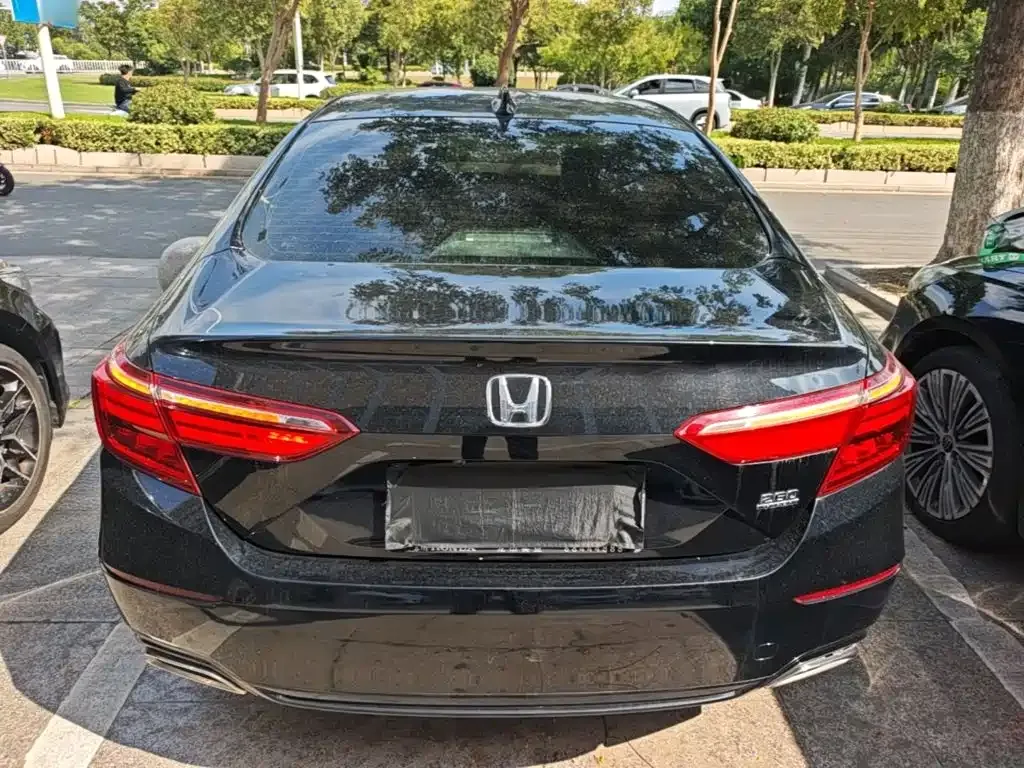 Honda Inspire — фото 9