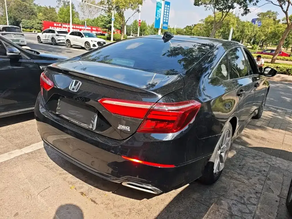 Honda Inspire — фото 10