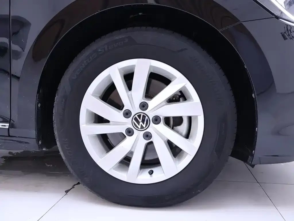 Volkswagen Passat — фото 6
