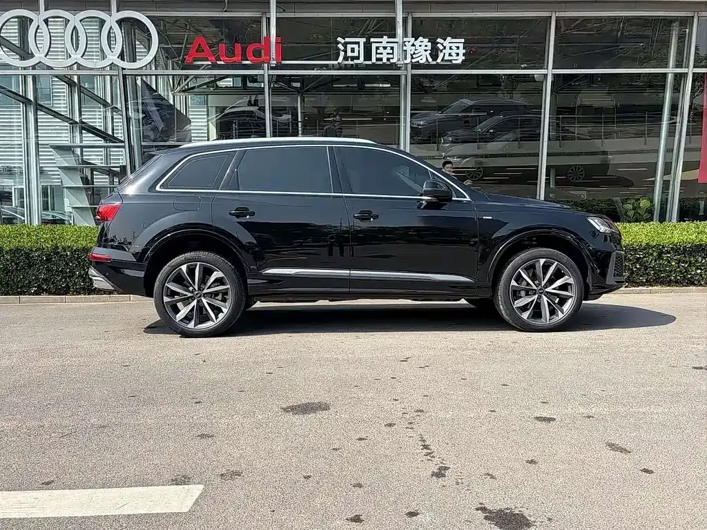 Audi Q7 — фото 4