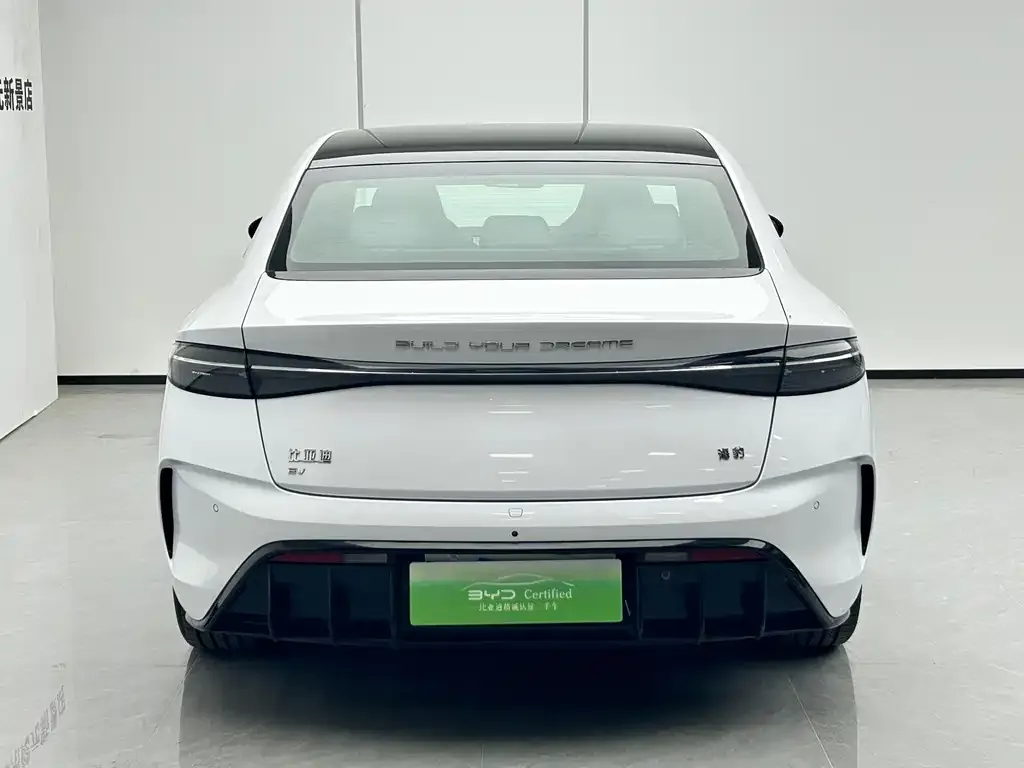 BYD Seal — фото 2