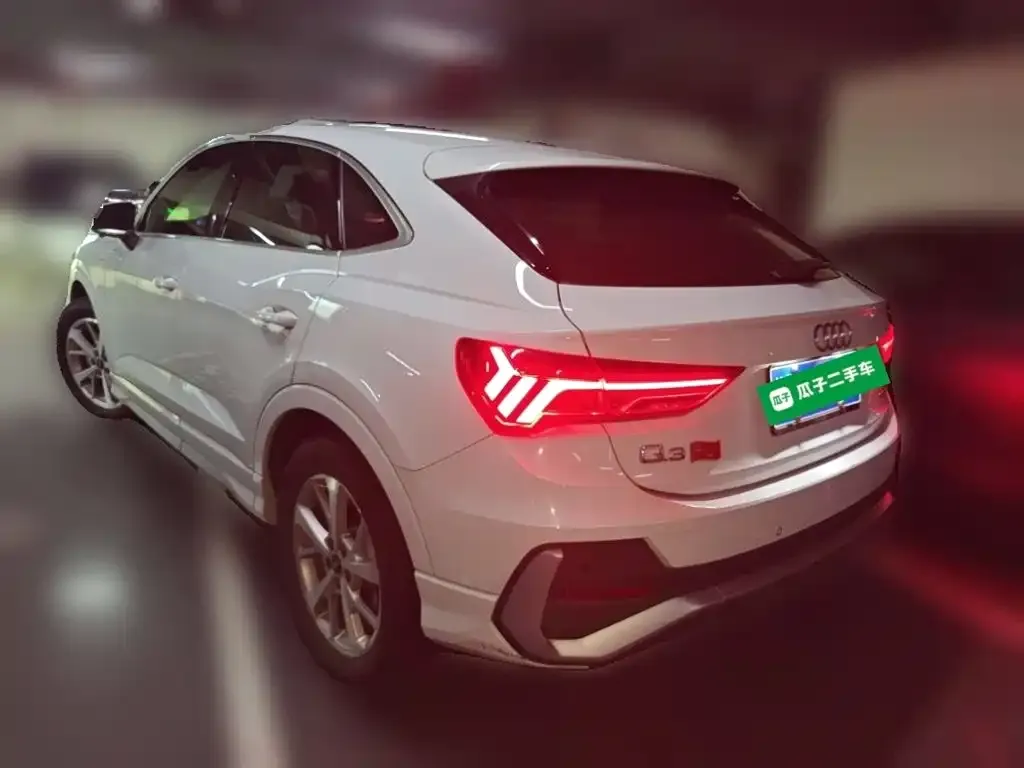 Audi Q3 Sportback — фото 9