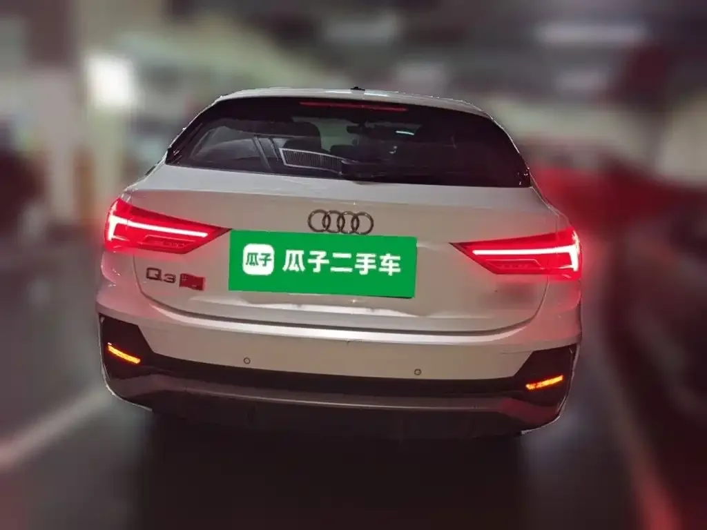 Audi Q3 Sportback — фото 10