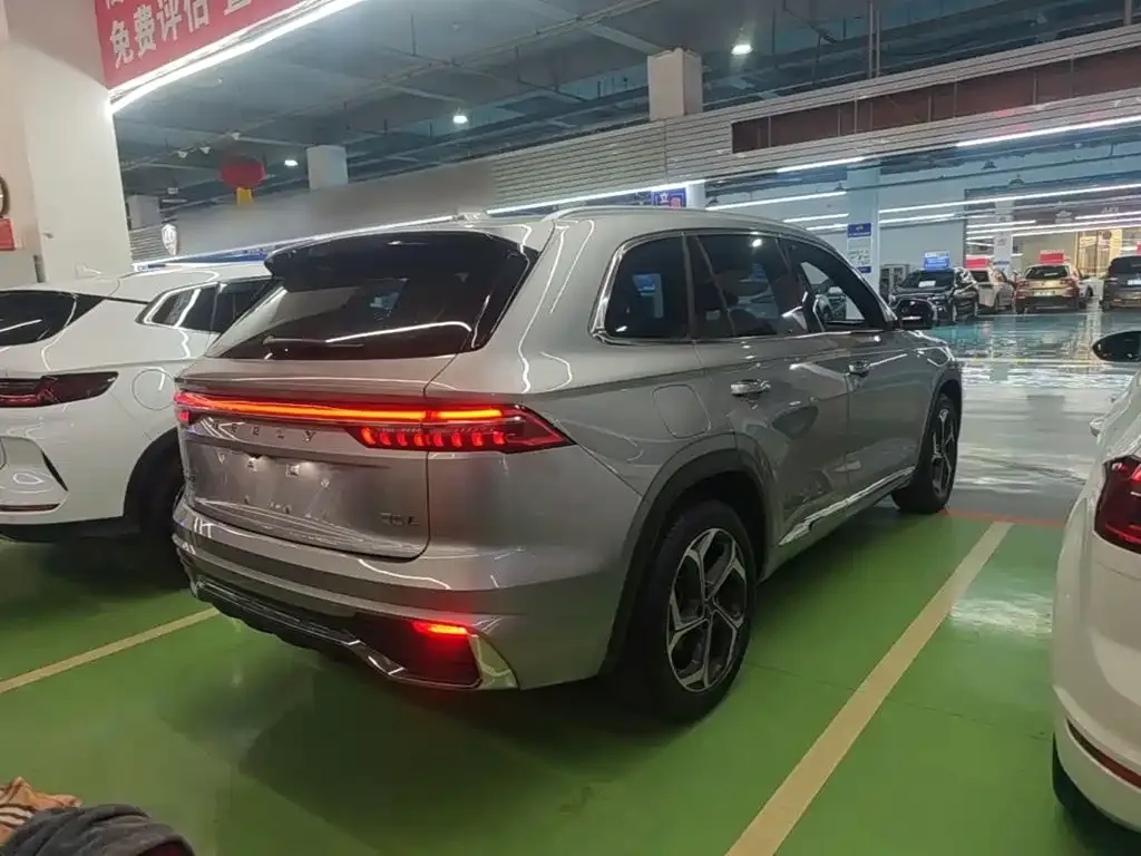 Geely Xingyue L — фото 6