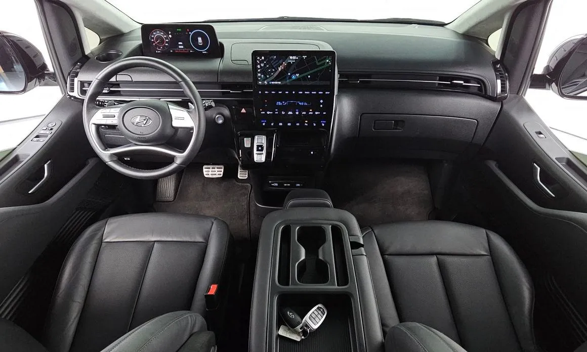 Hyundai Staria — фото 2