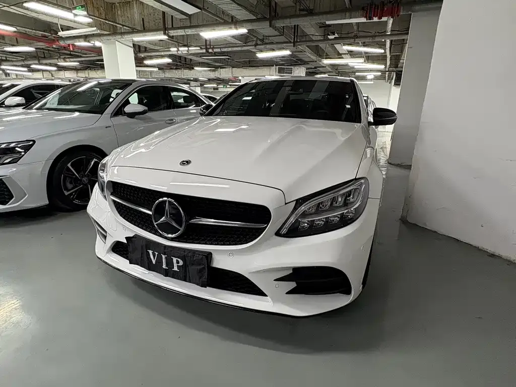 Mercedes-Benz C-Class — фото 1