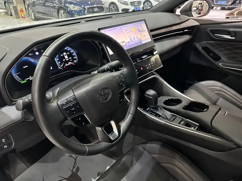 Toyota Avalon — фото 10