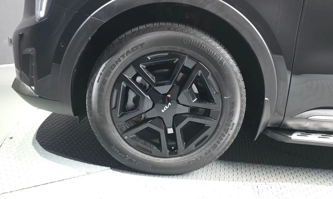 Kia Sorento — фото 5