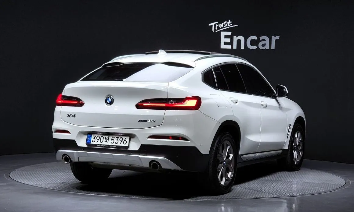 BMW X4 — фото 5