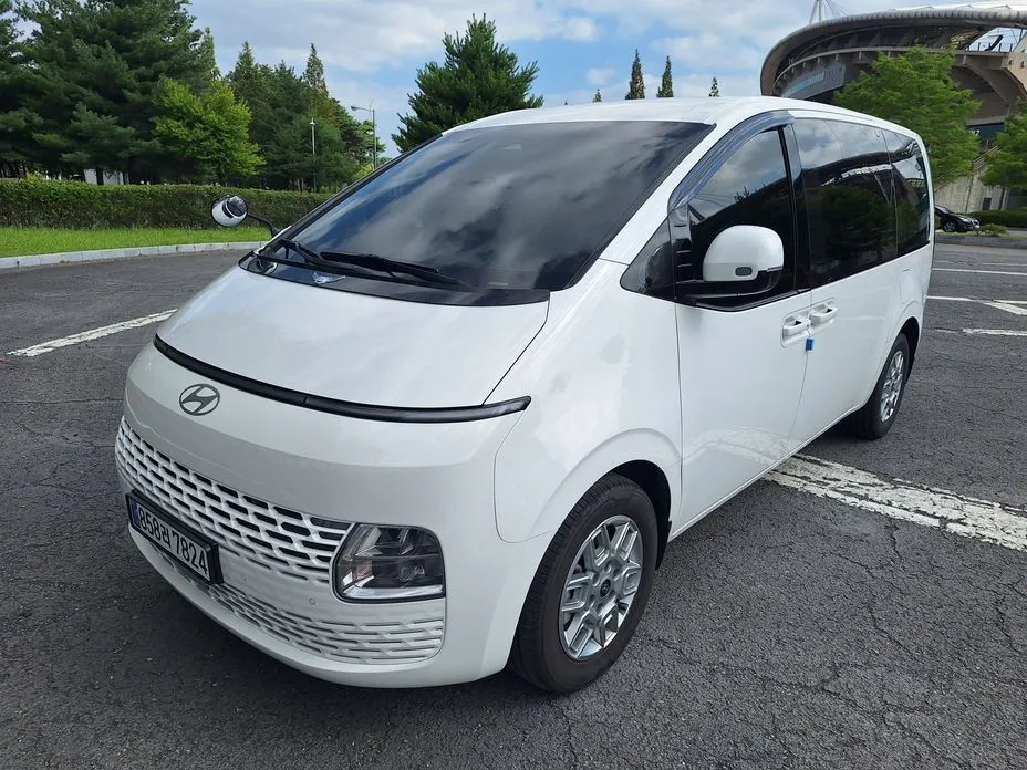 Hyundai Staria — фото 4
