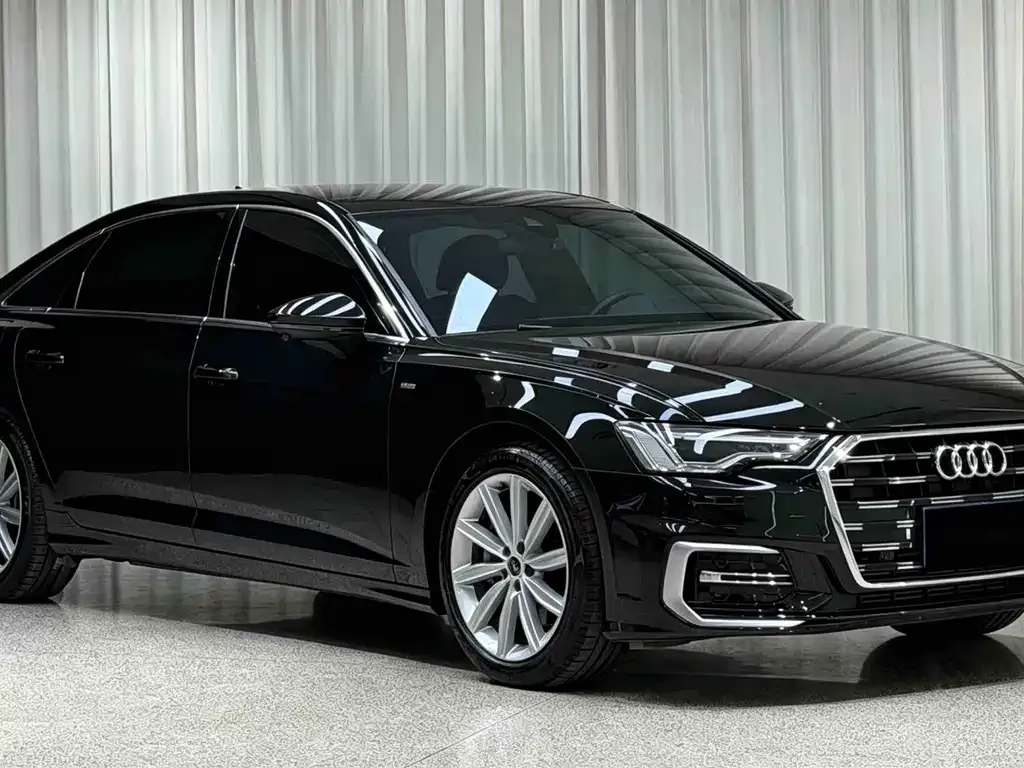 Audi A6L — фото 9