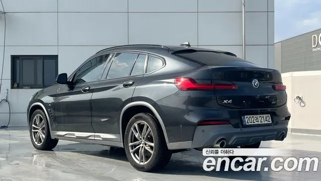 BMW X4 — фото 4